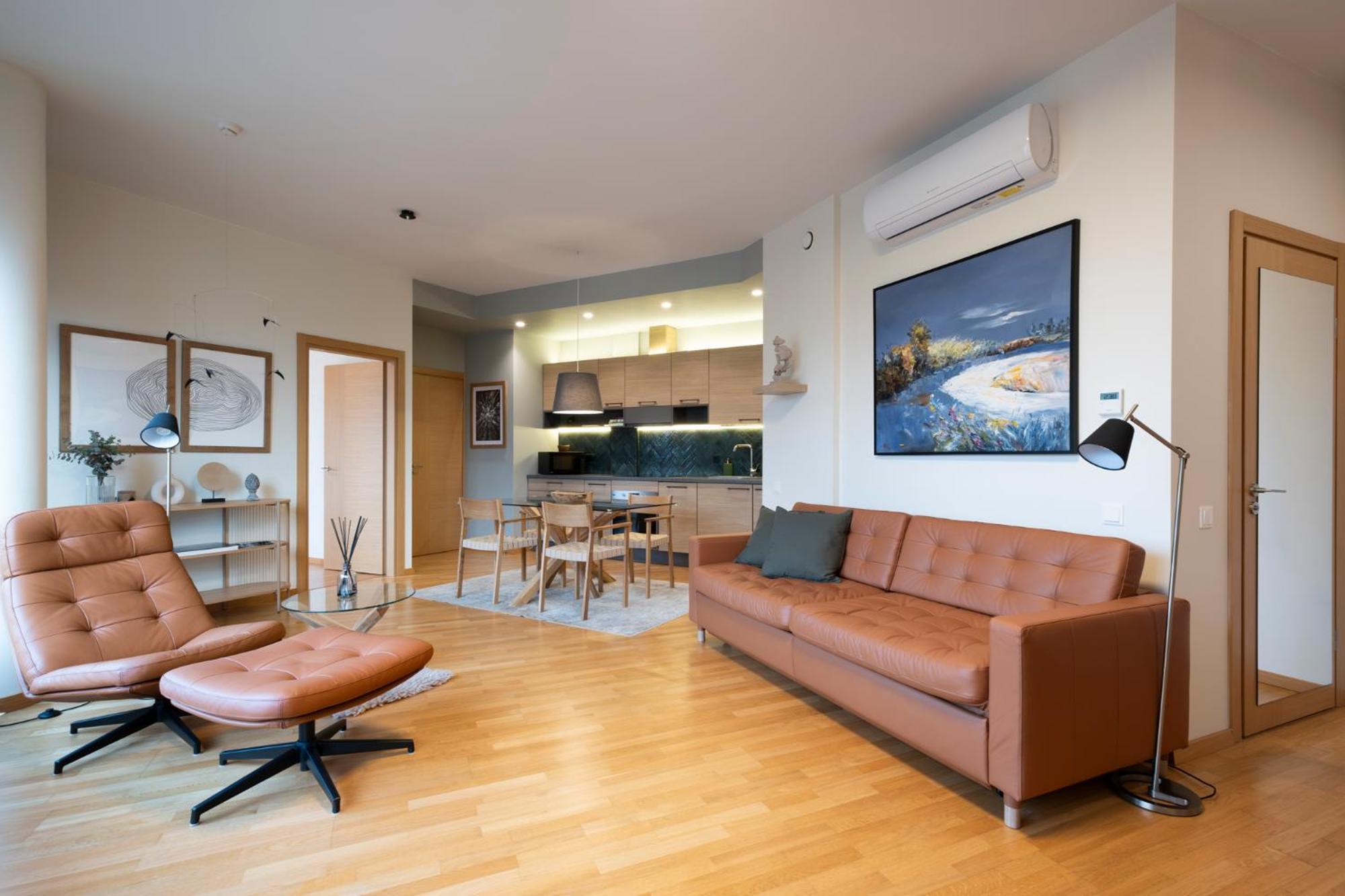2 Bedroom Apt, 2 Garage Spots & Balconies, Self Check-In, By Cohost دروسكينينكاي المظهر الخارجي الصورة