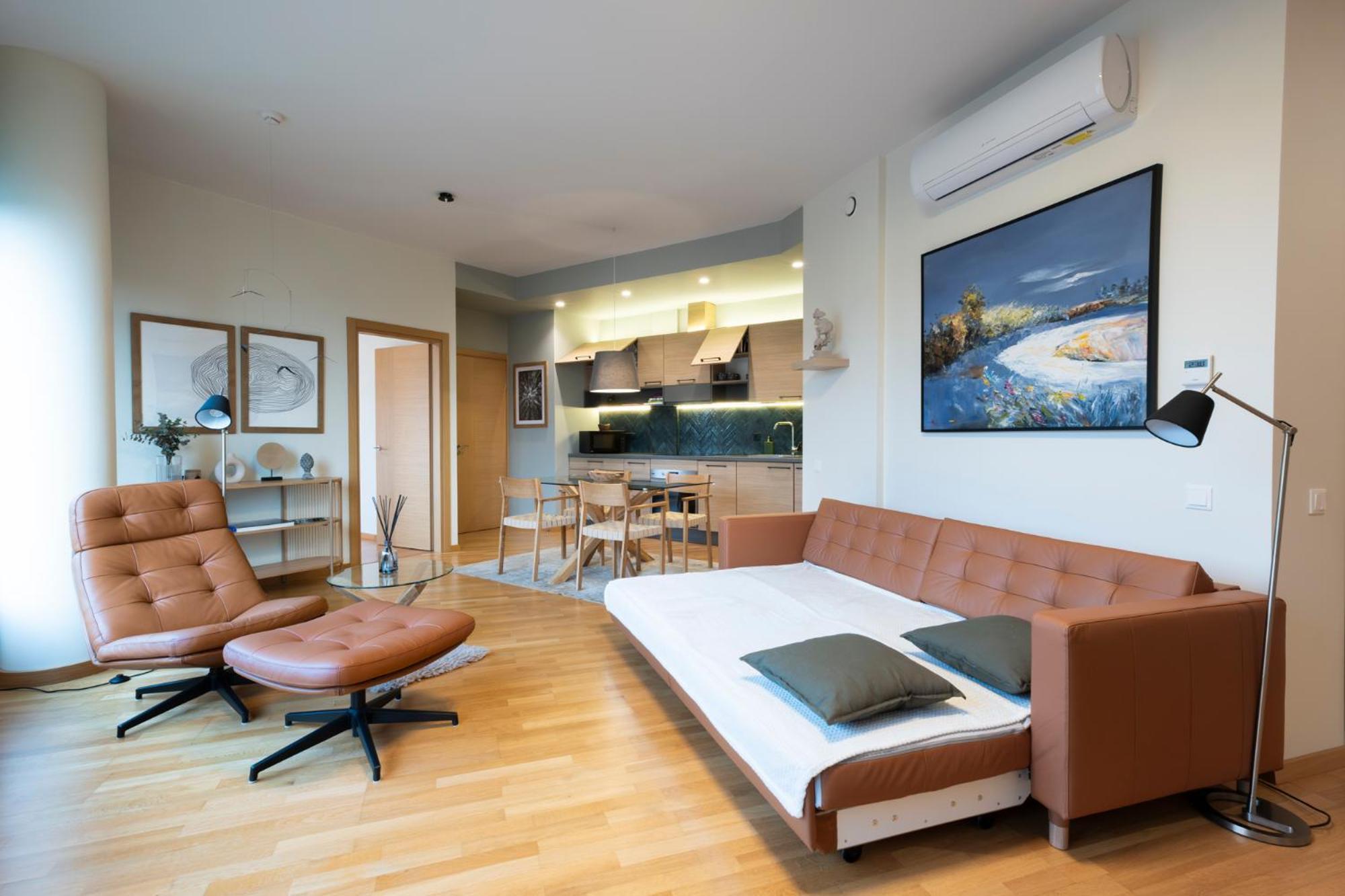 2 Bedroom Apt, 2 Garage Spots & Balconies, Self Check-In, By Cohost دروسكينينكاي المظهر الخارجي الصورة