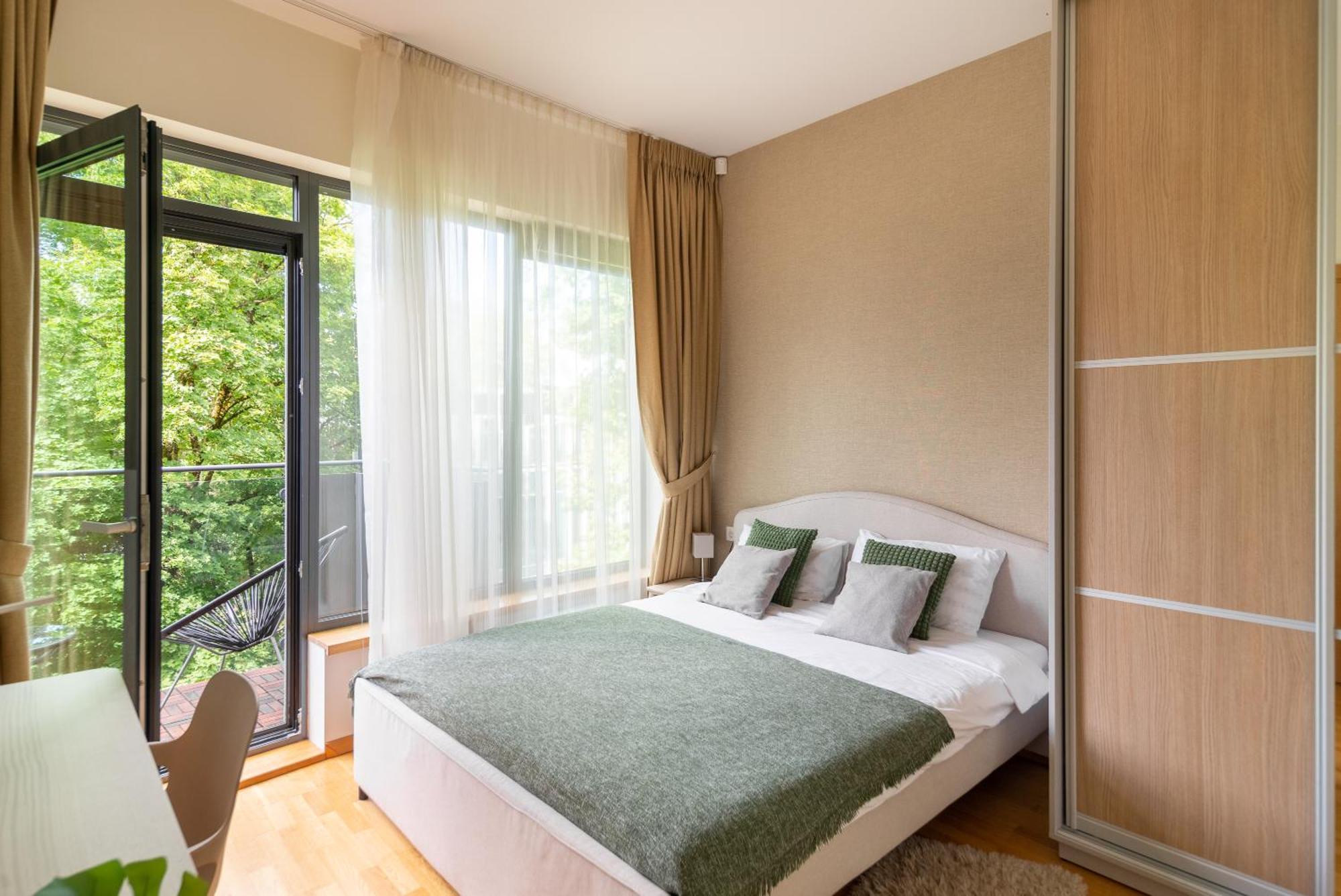 2 Bedroom Apt, 2 Garage Spots & Balconies, Self Check-In, By Cohost دروسكينينكاي المظهر الخارجي الصورة