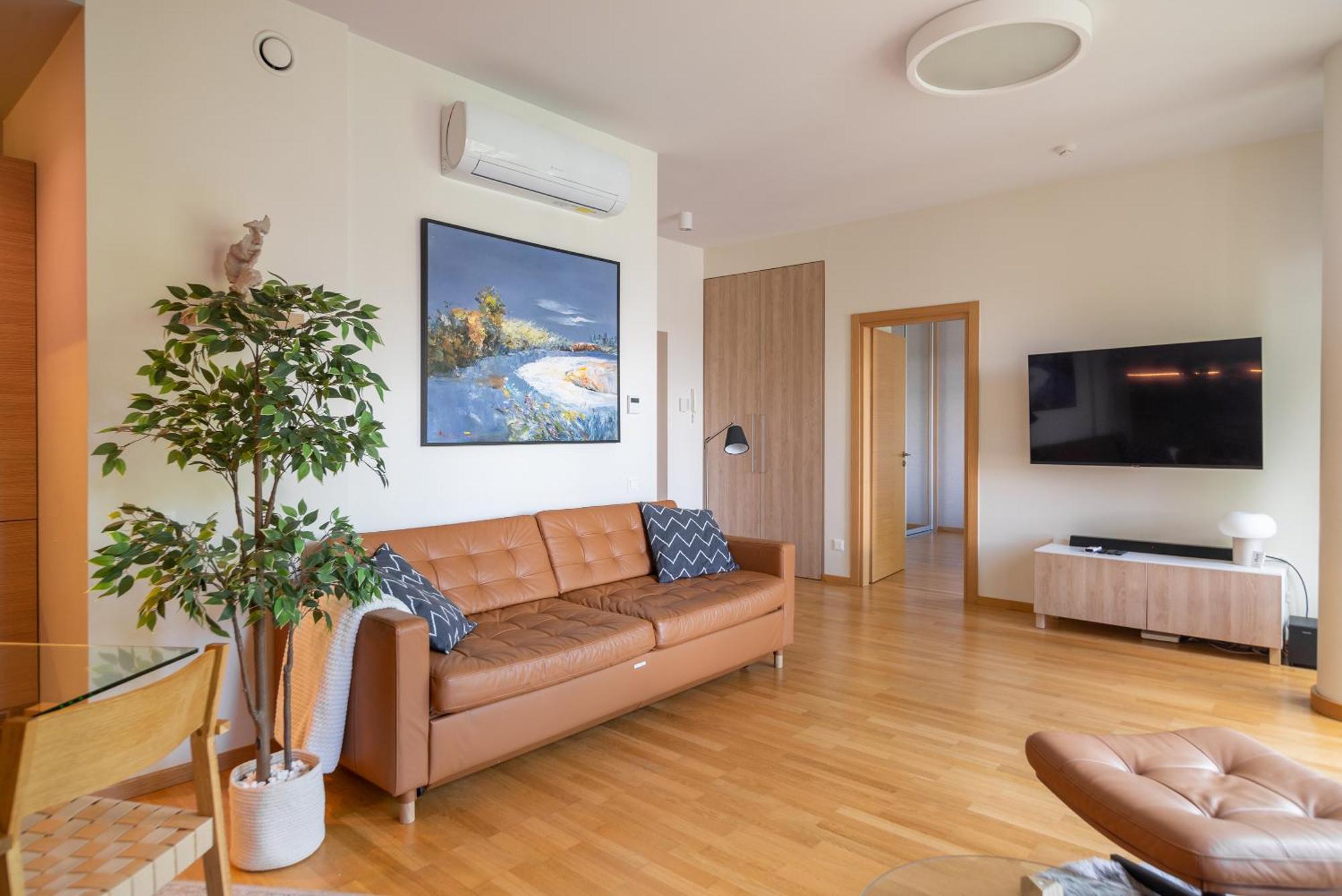 2 Bedroom Apt, 2 Garage Spots & Balconies, Self Check-In, By Cohost دروسكينينكاي المظهر الخارجي الصورة