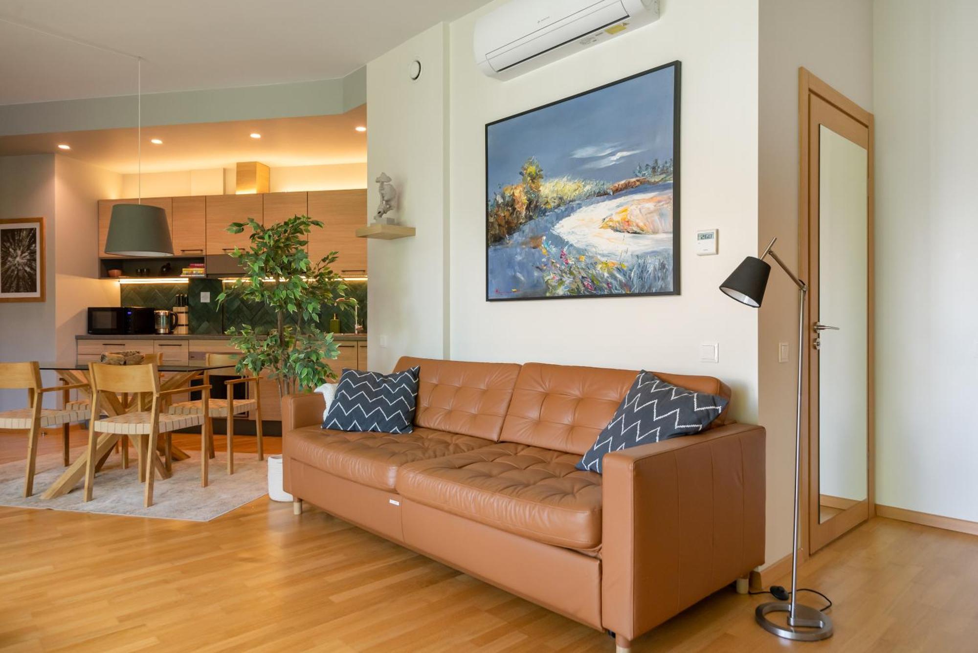 2 Bedroom Apt, 2 Garage Spots & Balconies, Self Check-In, By Cohost دروسكينينكاي المظهر الخارجي الصورة