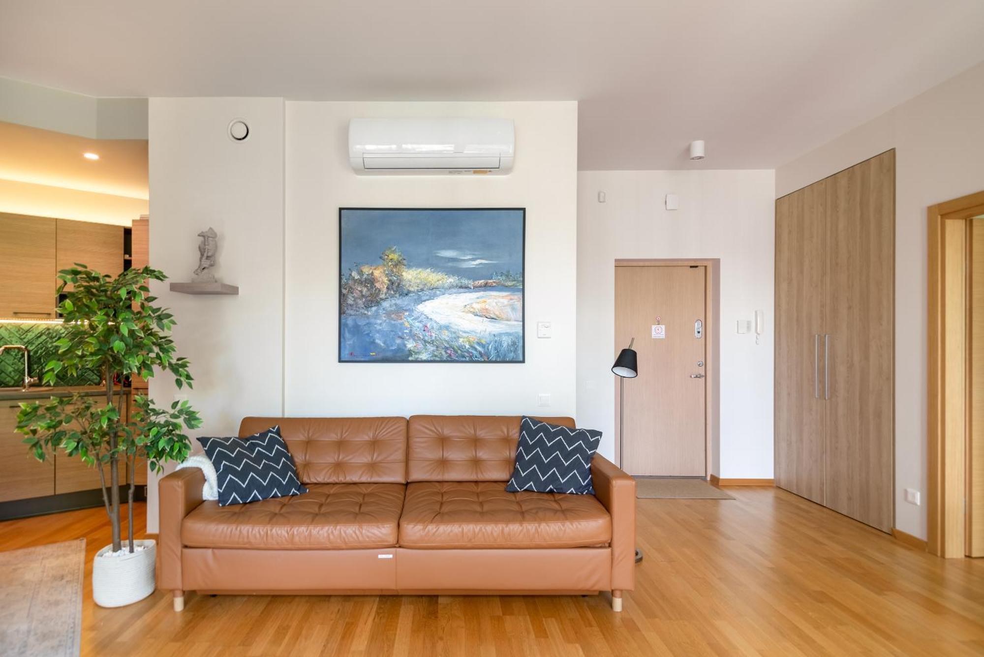 2 Bedroom Apt, 2 Garage Spots & Balconies, Self Check-In, By Cohost دروسكينينكاي المظهر الخارجي الصورة